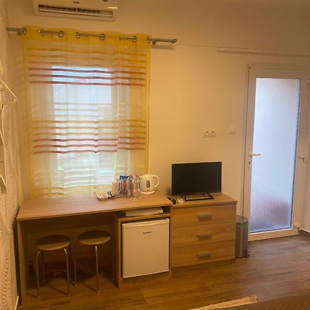 Beugro Lak Hotel Естергом Екстериор снимка