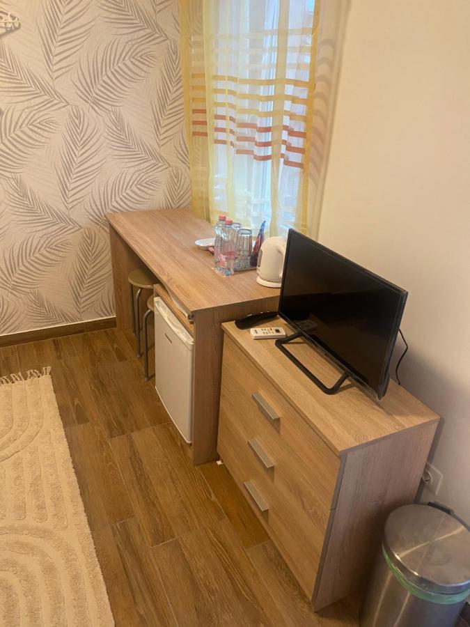 Beugro Lak Hotel Естергом Екстериор снимка